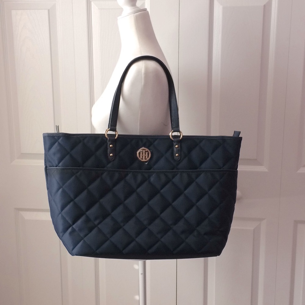 NWT Tommy Hilfiger large nylon zip shopper bag